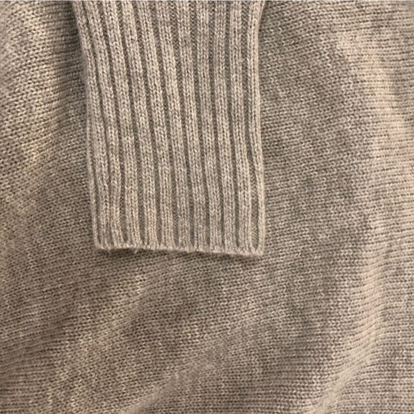 H&M Premium Oversized Turtleneck - Picture 7 of 7